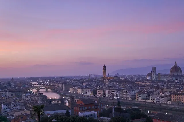Piazzale Michelangelo 4