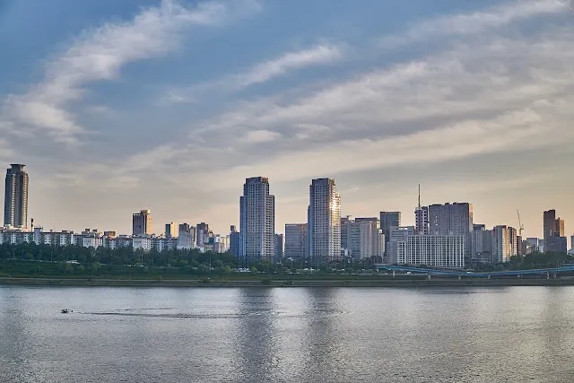 Ttukseom Hangang Park 3